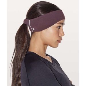 NWOT Lululemon Run It Out Ear Warmer